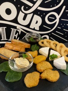 ZESTAW PRZEKĄSKOWY MIX