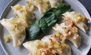 TALERZ DOMOWYCH PIEROGÓW 8 szt.